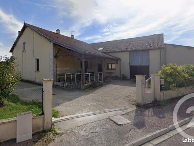 Maison de village 9 pièces 260 m²