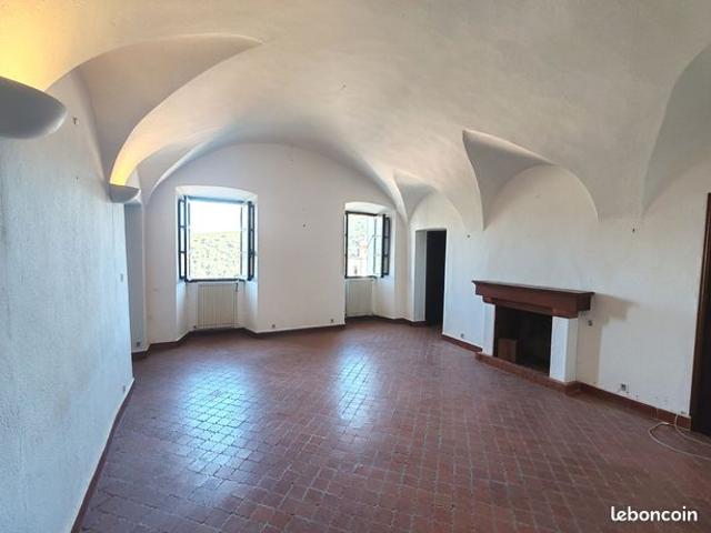 Maison de village 9 pièces 260 m²