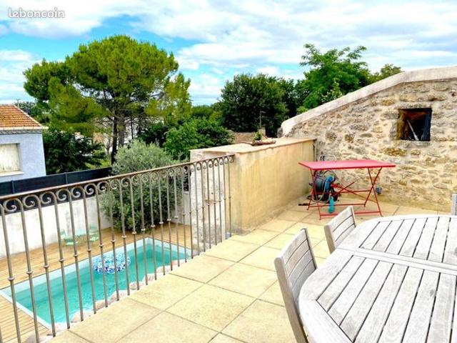 Maison de village 9 pièces 270 m²