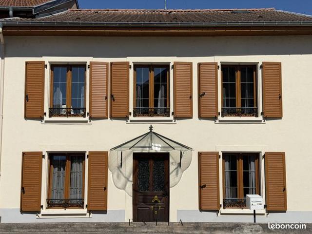 Maison de village 9 pièces 280 m²