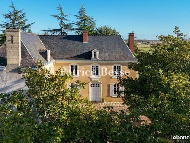 Maison de village 9 pièces 280 m²