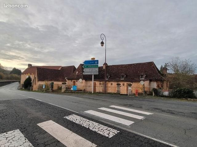 Maison de village 9 pièces 326 m²