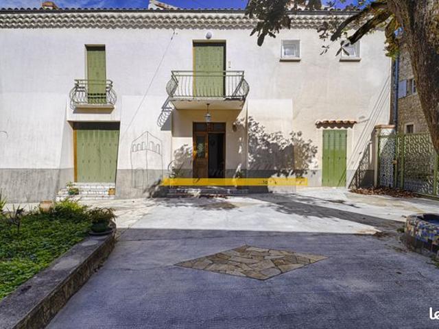 Maison de village 13 pièces 293 m²