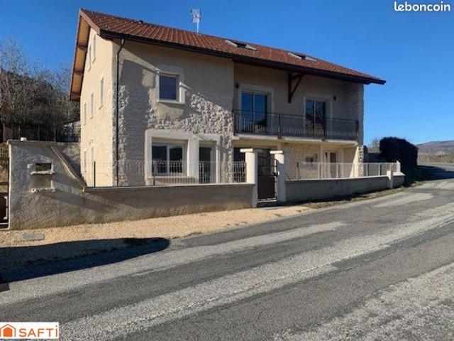 Maison de village 13 pièces 330 m²