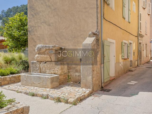 MAISON DE VILLAGE 101 m2 4 CHAMBRES SANS TRAVAUX