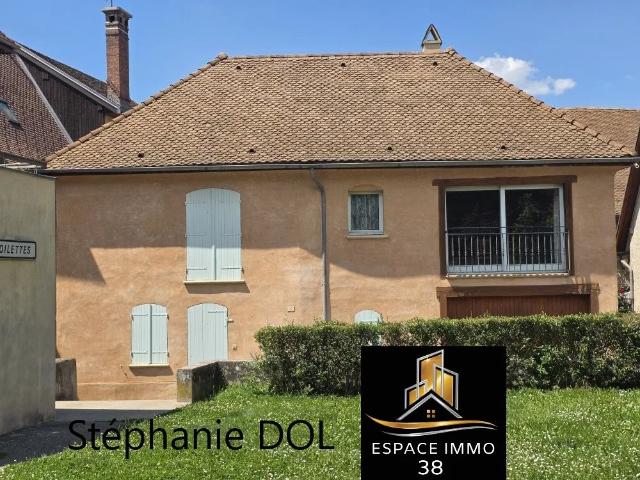 Maison de village 104m²