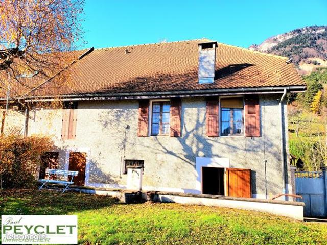 Maison de village 10 pièces 152 m²