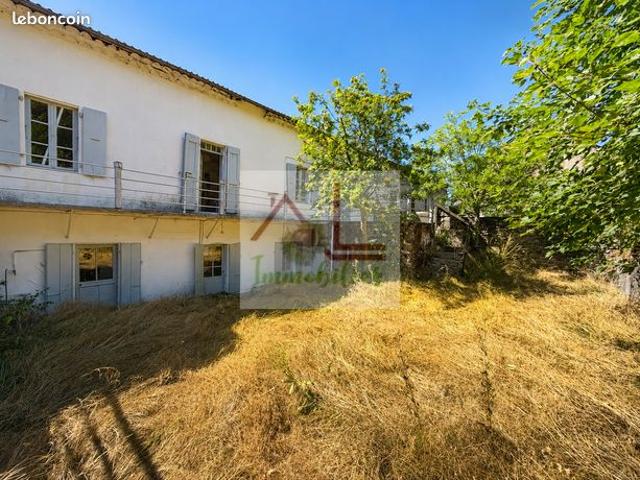 Maison de village 10 pièces 169 m²