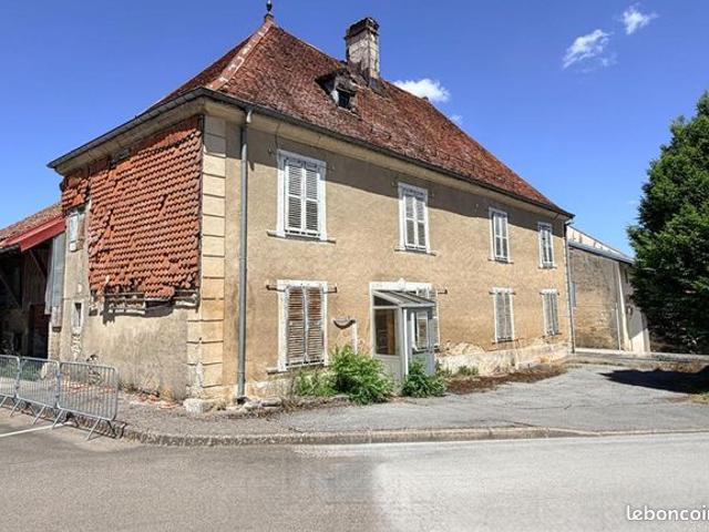 Maison de village 10 pièces 180 m²
