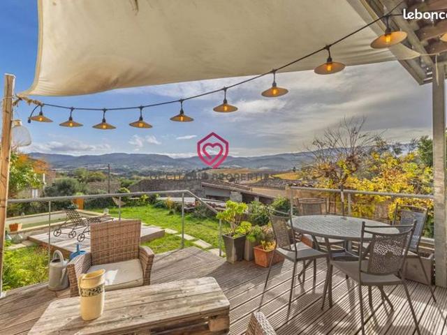 Maison de village 10 pièces 206 m²