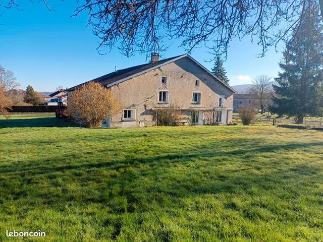Maison de village 10 pièces 240 m²