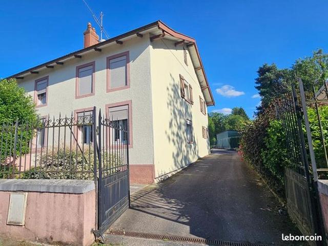 Maison de village 10 pièces 250 m²