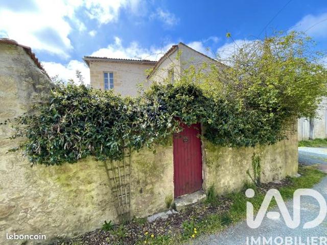 Maison de village 10 pièces 275 m²