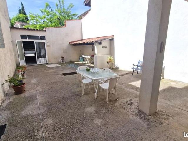 Maison de village 10 pièces 275 m²