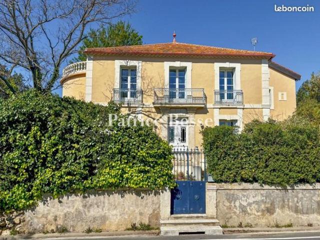 Maison de village 10 pièces 270 m²