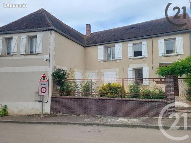 Maison de village 10 pièces 296 m²