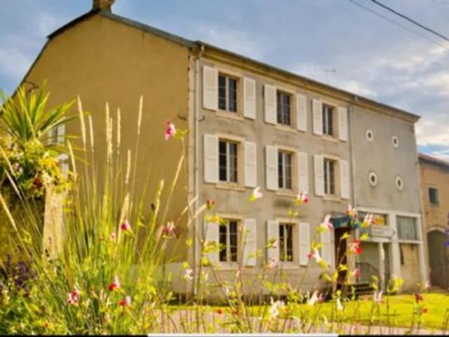 Maison de village 10 pièces 301 m²