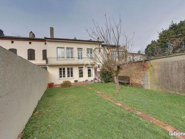 Maison de village 10 pièces 311 m²
