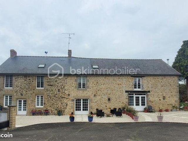 Maison de village 10 pièces 330 m²