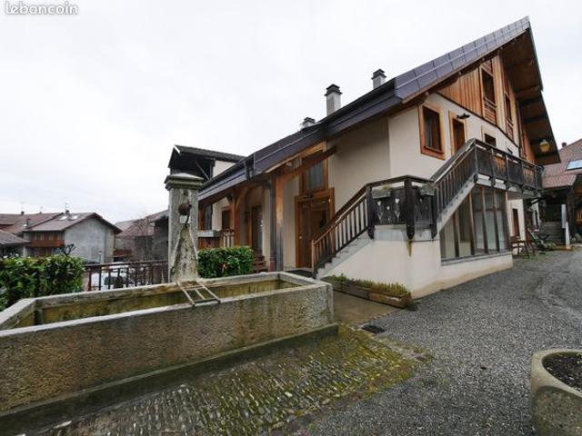 Maison de village 10 pièces 342 m²