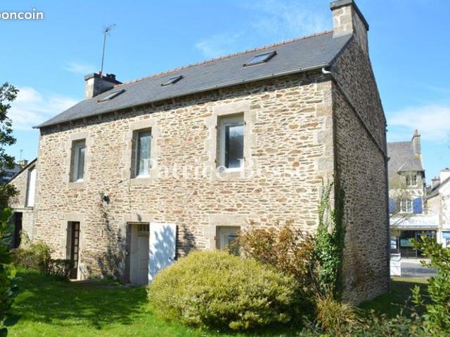 Maison de village 10 pièces 350 m²