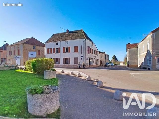 Maison de village 10 pièces 389 m²