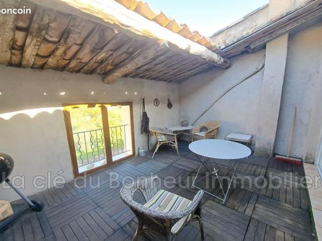 Maison de village 115 m² Riez