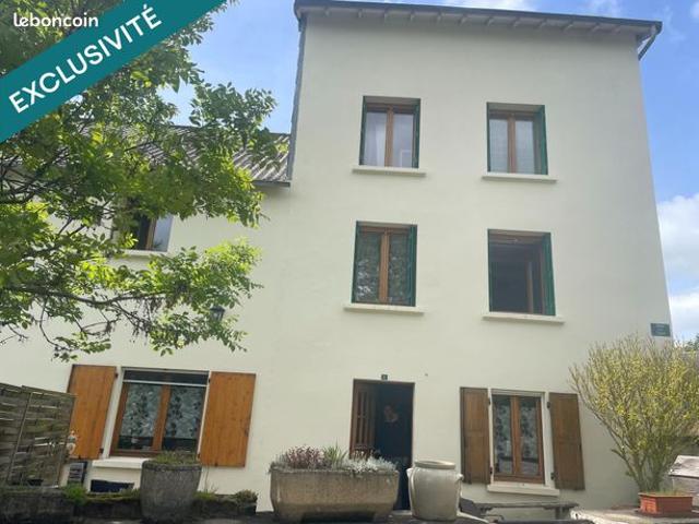 Maison de village 11 pièces 169 m²