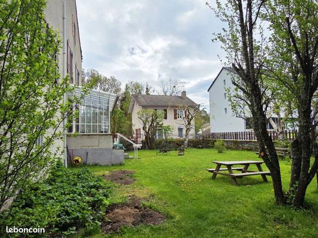 Maison de village 11 pièces 225 m²