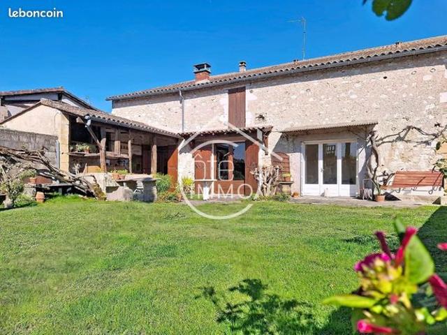 Maison de village 11 pièces 230 m²
