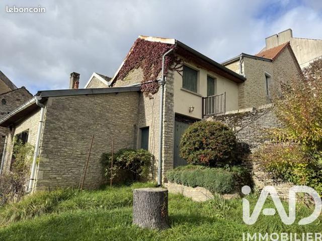 Maison de village 11 pièces 233 m²