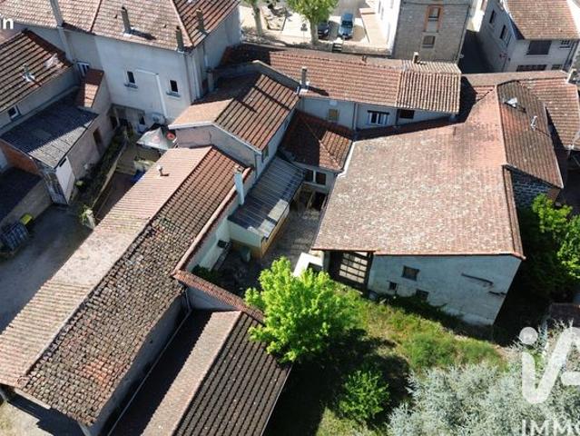Maison de village 11 pièces 250 m²
