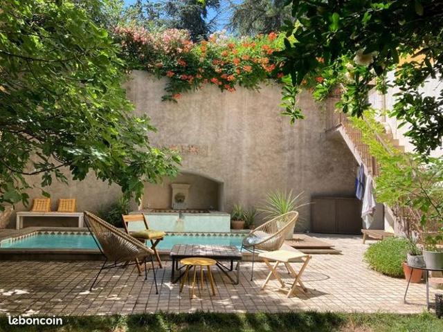 Maison 11 pièces 290 m²