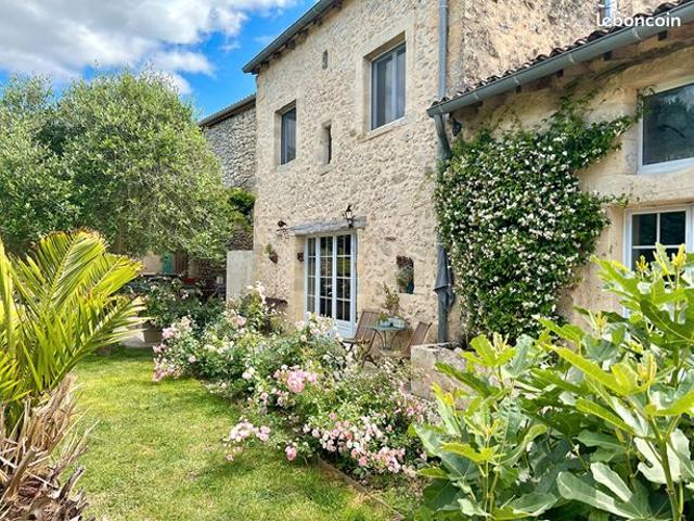Maison de village 11 pièces 420 m²