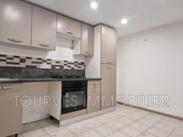 MAISON DE VILLAGE 120 M² TOURVES