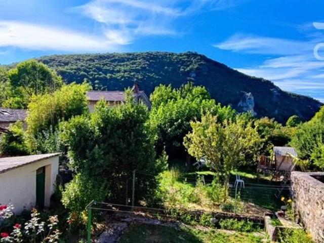 Maison de village 120 m² Combovin