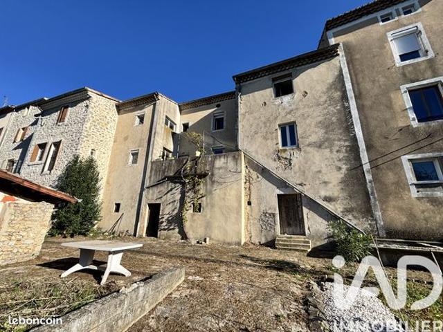 Maison de village 12 pièces 172 m²