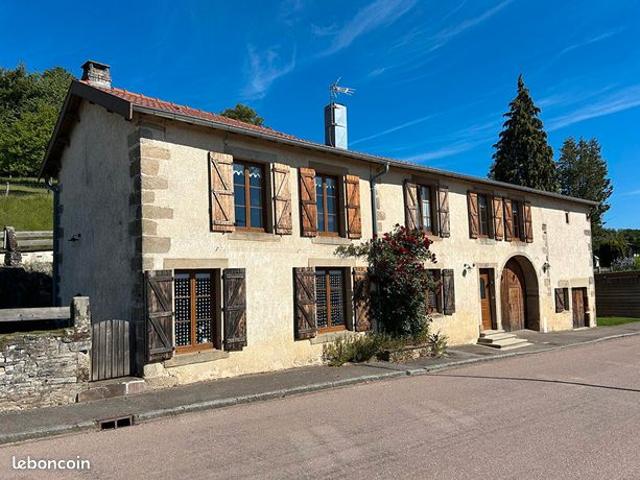 Maison de village 12 pièces 220 m²