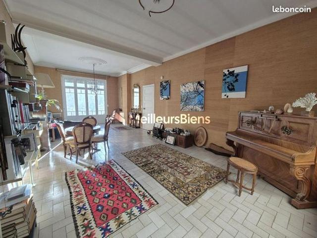 Maison de village 12 pièces 334 m²