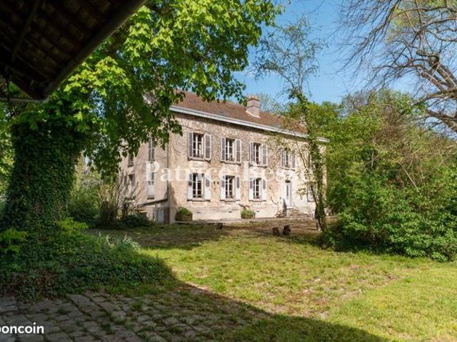 Maison de village 12 pièces 390 m²