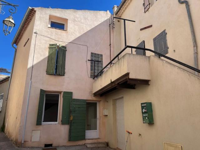 MAISON DE VILLAGE