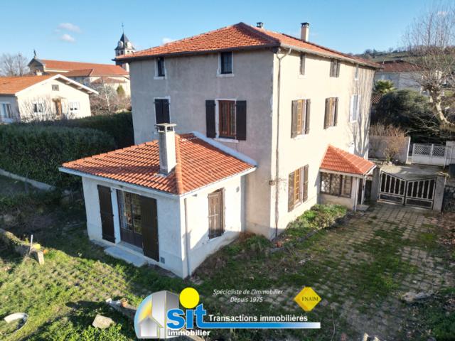 MAISON DE VILLAGE