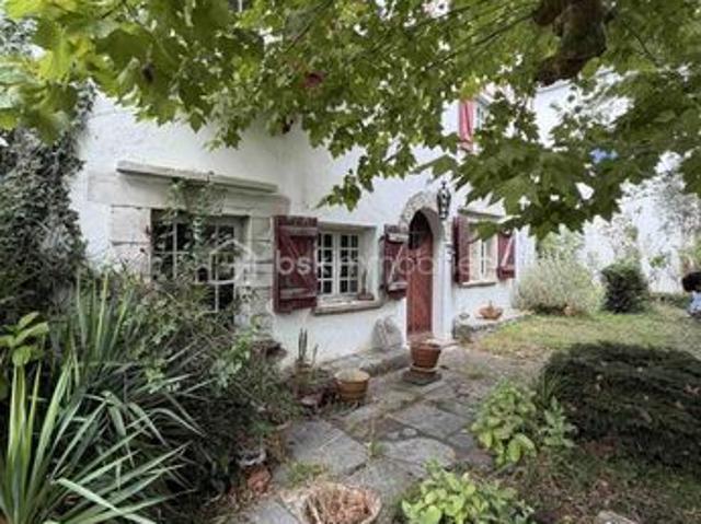 Maison de village 14 pièces 330 m²