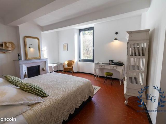 Maison de village 14 pièces 482 m²