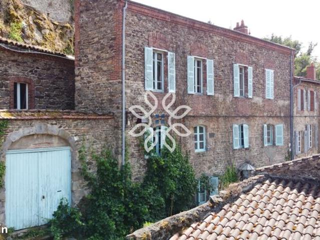 Maison de village 15 pièces 180 m²