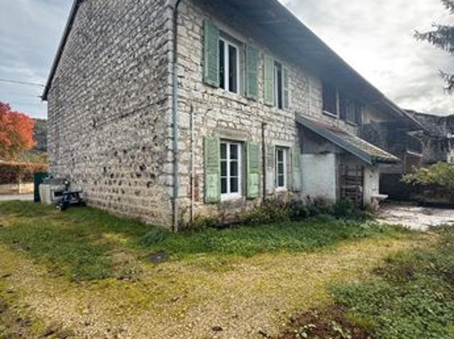 Maison de village 15 pièces 239 m²