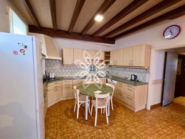 Maison de village 160 m2 + atelier 60 m2 + ascenseur intérieur Paulhaguet