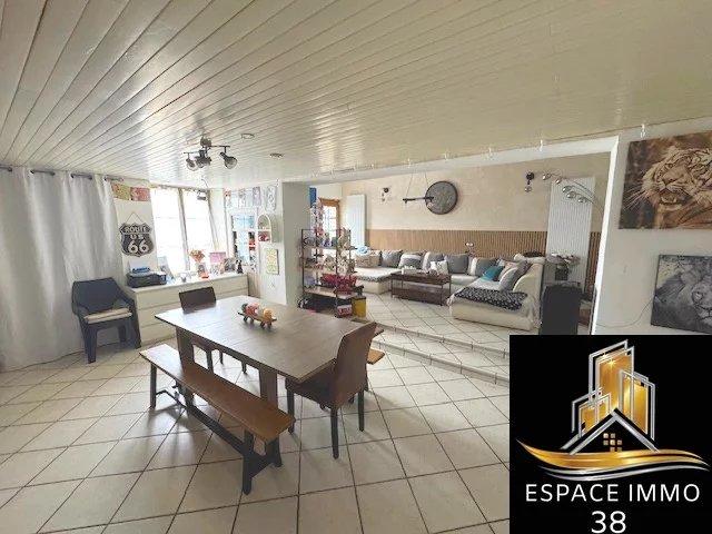 Maison de village 165 m²