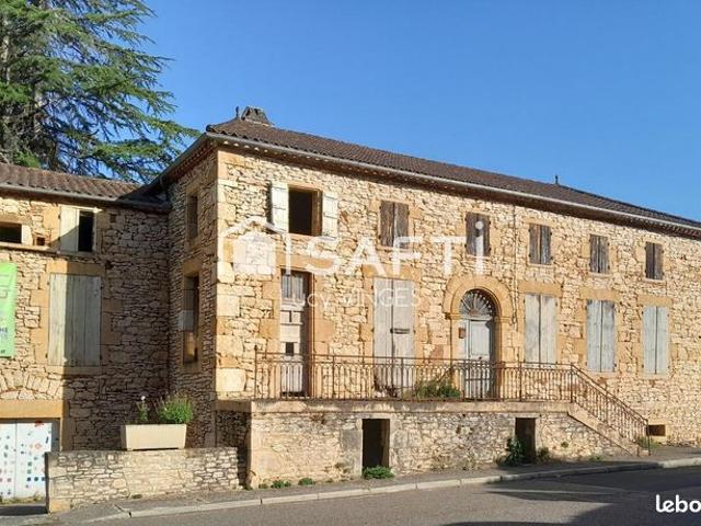 Maison de village 1 pièce 180 m²