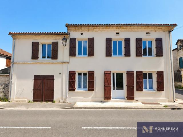MAISON DE VILLAGE
